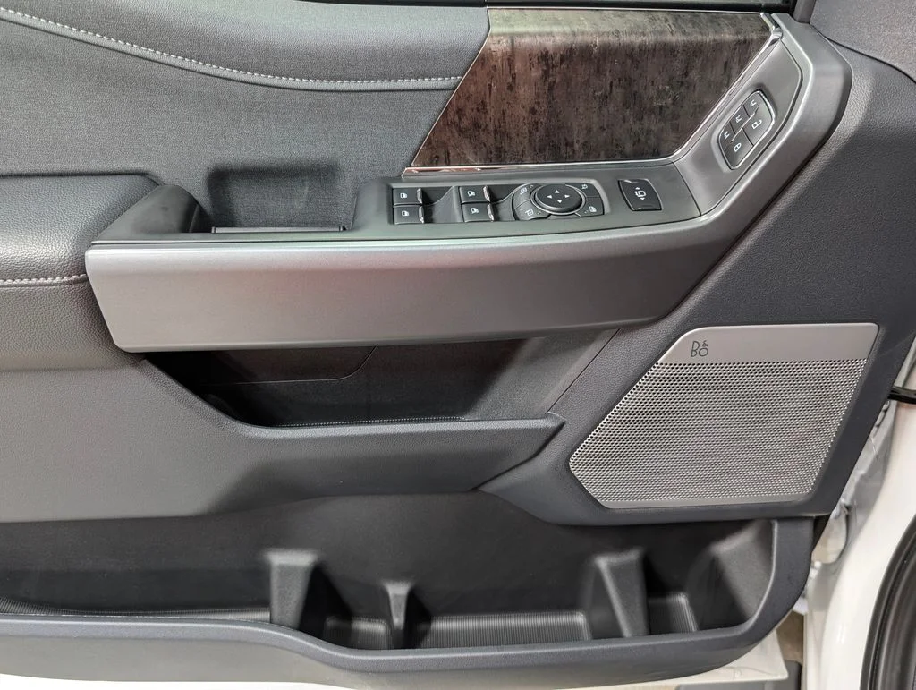 New 2026 Star White Metallic Tri-Coat Ford F-250® Lariat® image 16