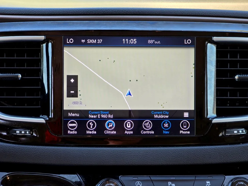 Used 2018 Blue Chrysler Touring L Plus image 9