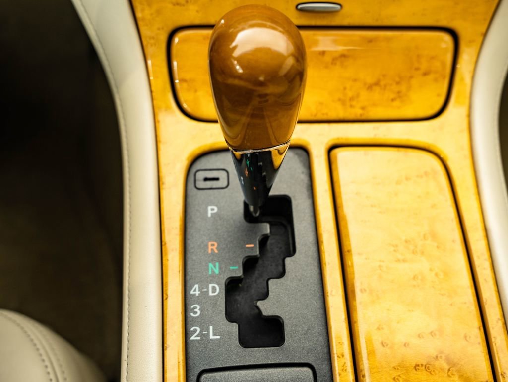 Used 2004 Green Lexus 430 image 39