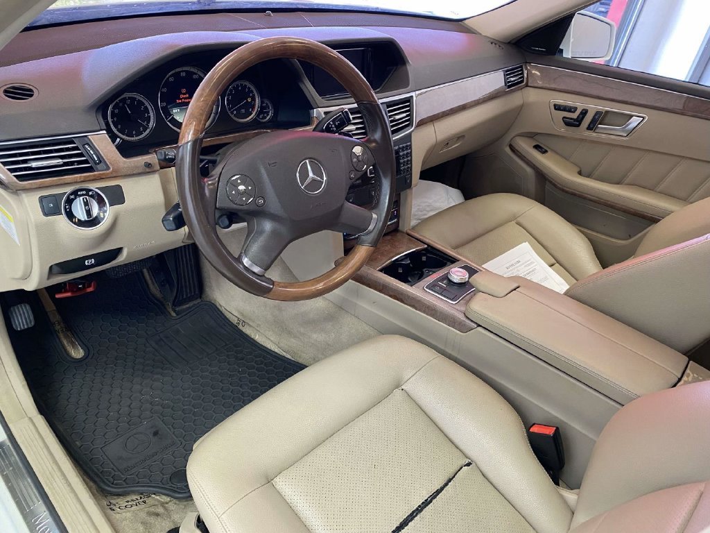 Used 2012  Mercedes-Benz E 350 image 17