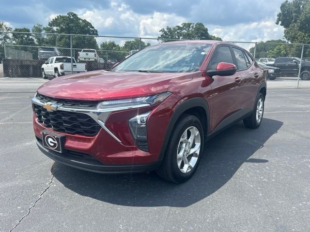 Used 2025 Red Chevrolet LS image 7