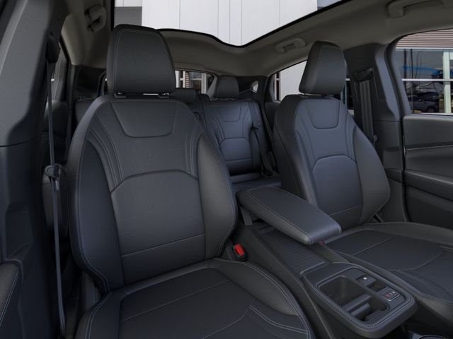 New 2026 Star White Metallic Tri-coat Ford Premium image 10