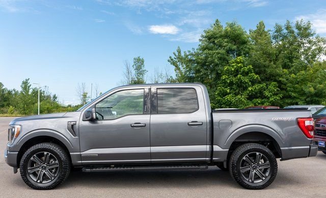 Used 2023 Gray Ford Lariat image 9