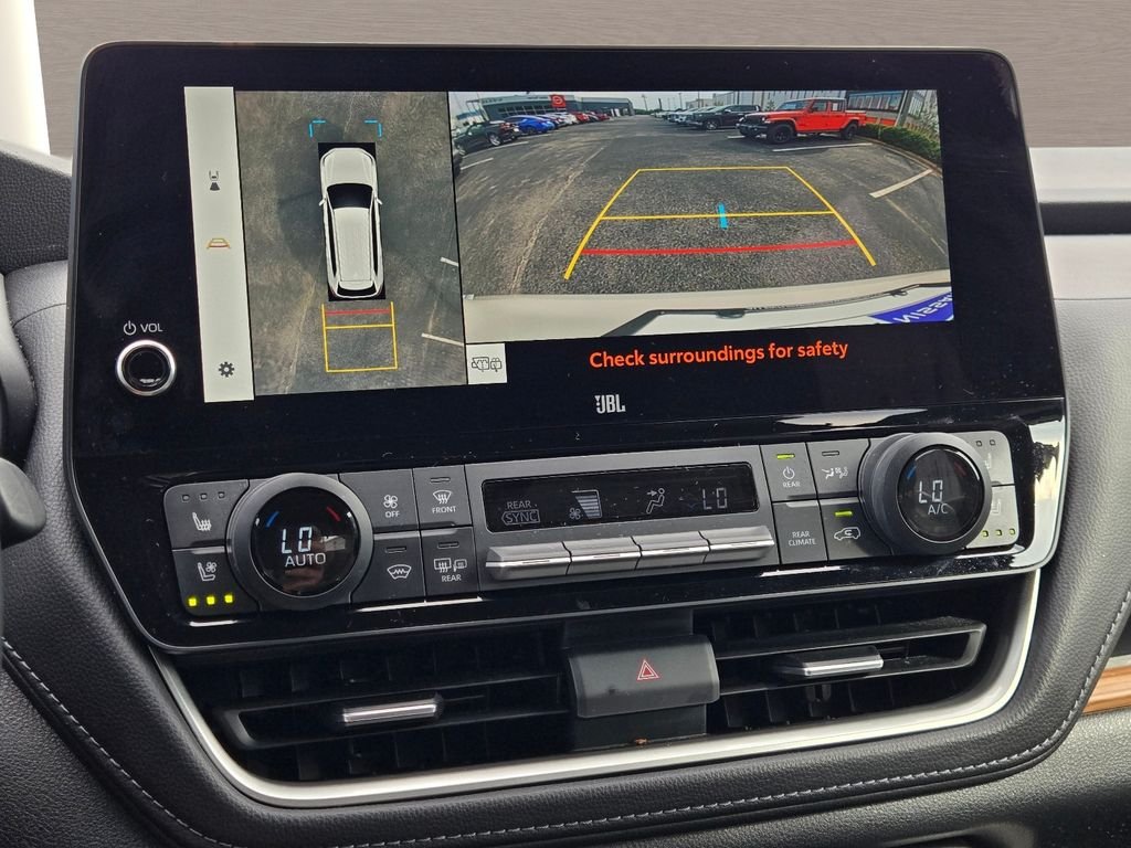 Used 2024 White Toyota Platinum image 30