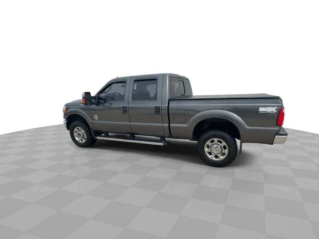 Used 2016 Gray Ford XLT image 6
