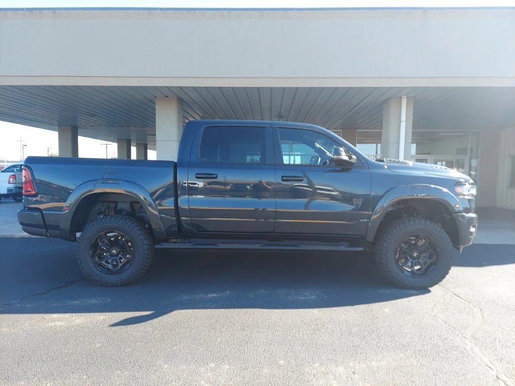 New 2027 Forged Blue Metallic Exterior Paint RAM Big Horn/Lone Star image 8