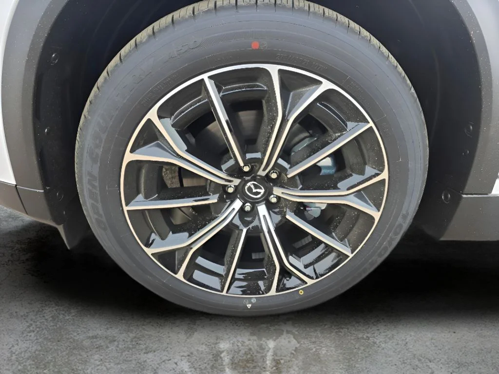 Used 2025 Rhodium White Premium Mazda Premium Plus Package image 30
