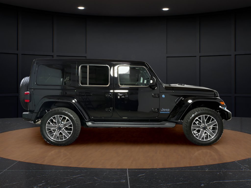 Used 2024 Black Jeep High Altitude 4xe image 6