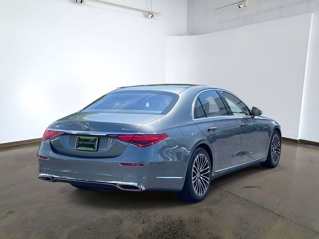 Used 2022  Mercedes-Benz S 580 image 4