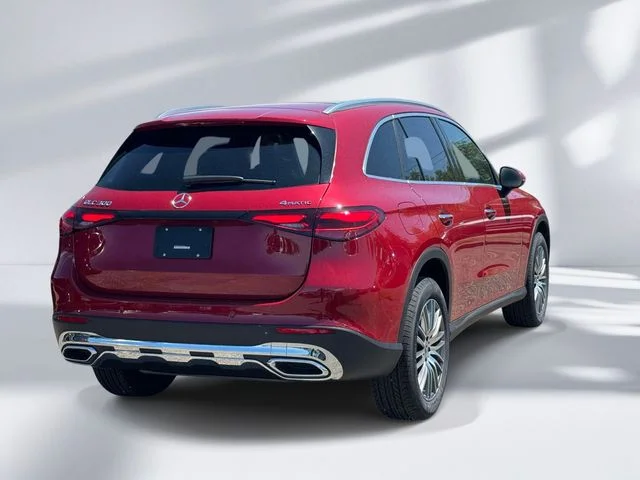 New 2026 Patagonia Red Metallic Mercedes-Benz GLC 300 image 4