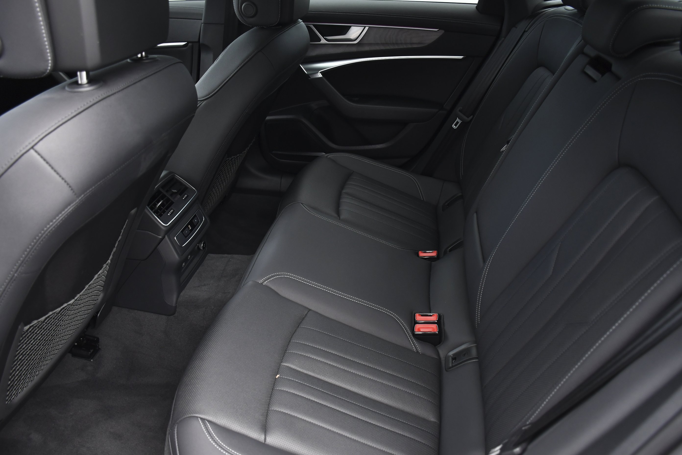 2025 Audi A6 Premium - Photo 26