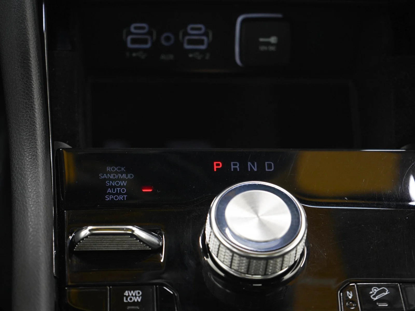 Used 2021 Silver Zynith Jeep Overland image 22