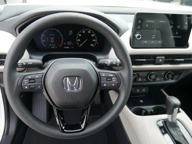 Used 2027 Platinum White Pearl Honda LX image 9