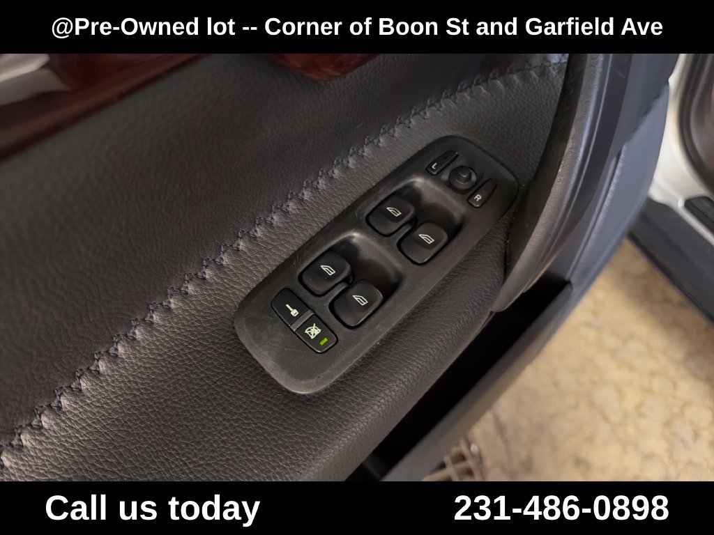 Used 2007  Volvo 2.5T image 15
