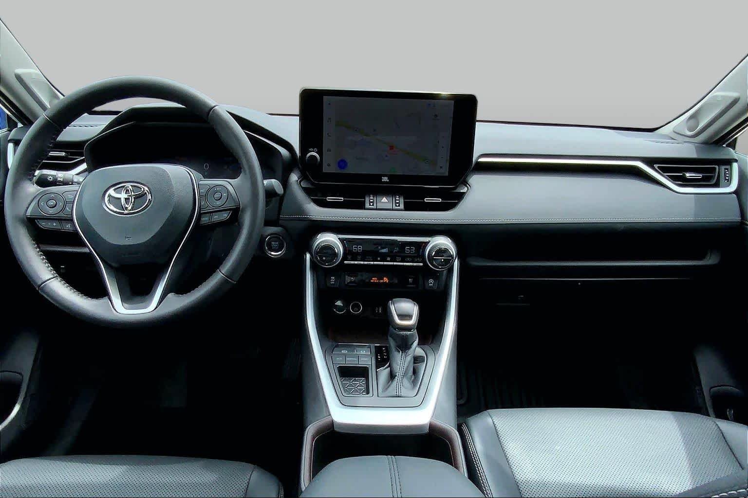 Used 2025 Wind Chill Pearl Toyota Limited image 16