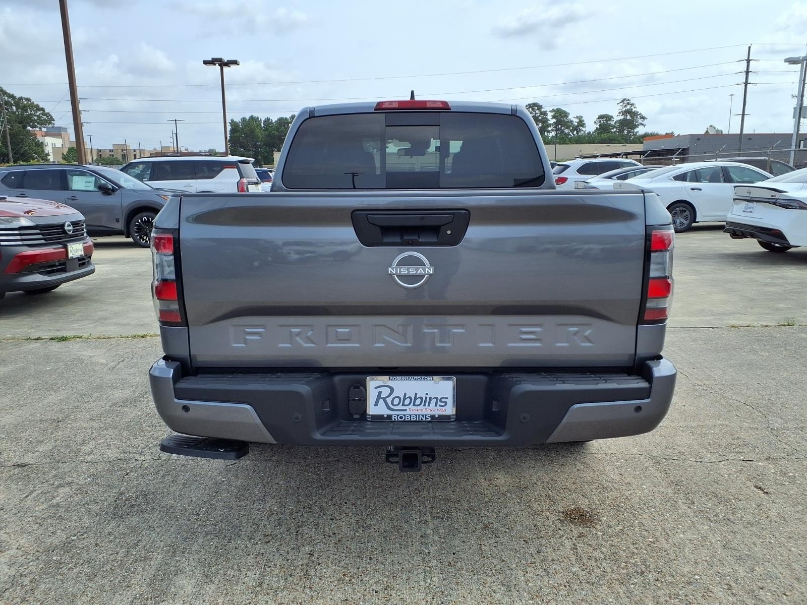 New 2026 Gun Metallic Nissan Crew Cab SV image 6