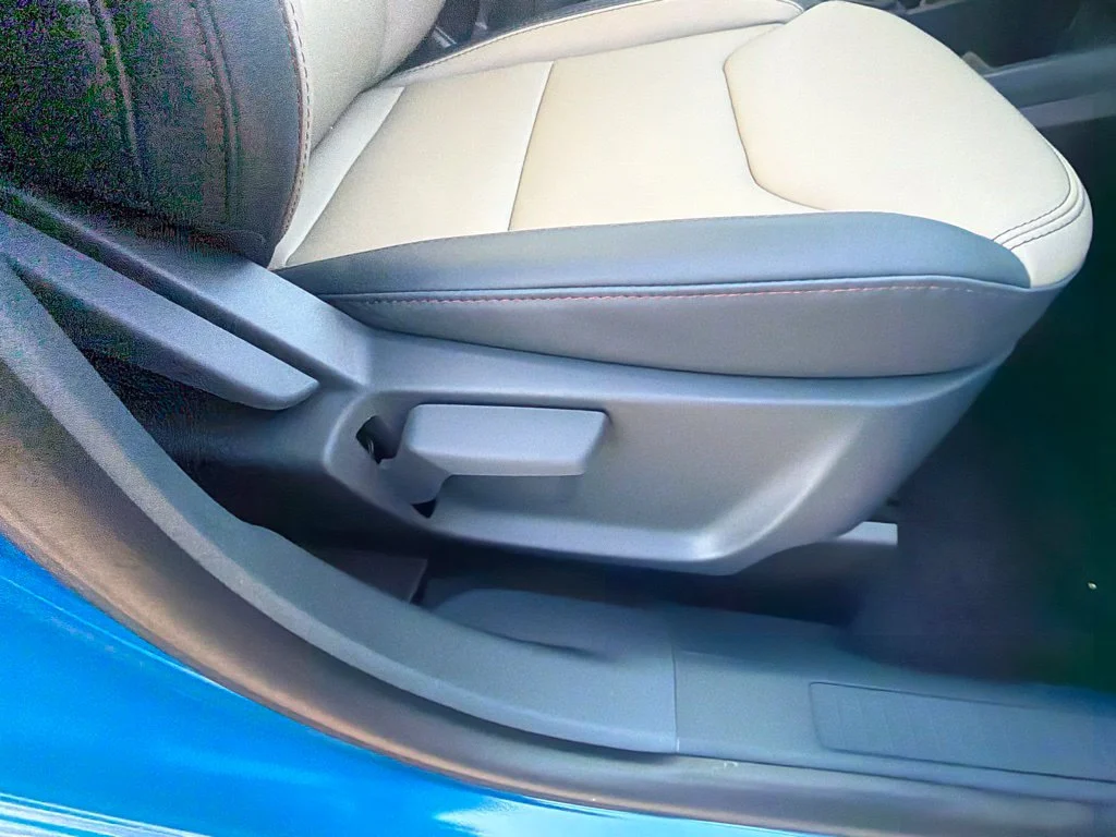 New 2026 Blue Ford Lariat image 40