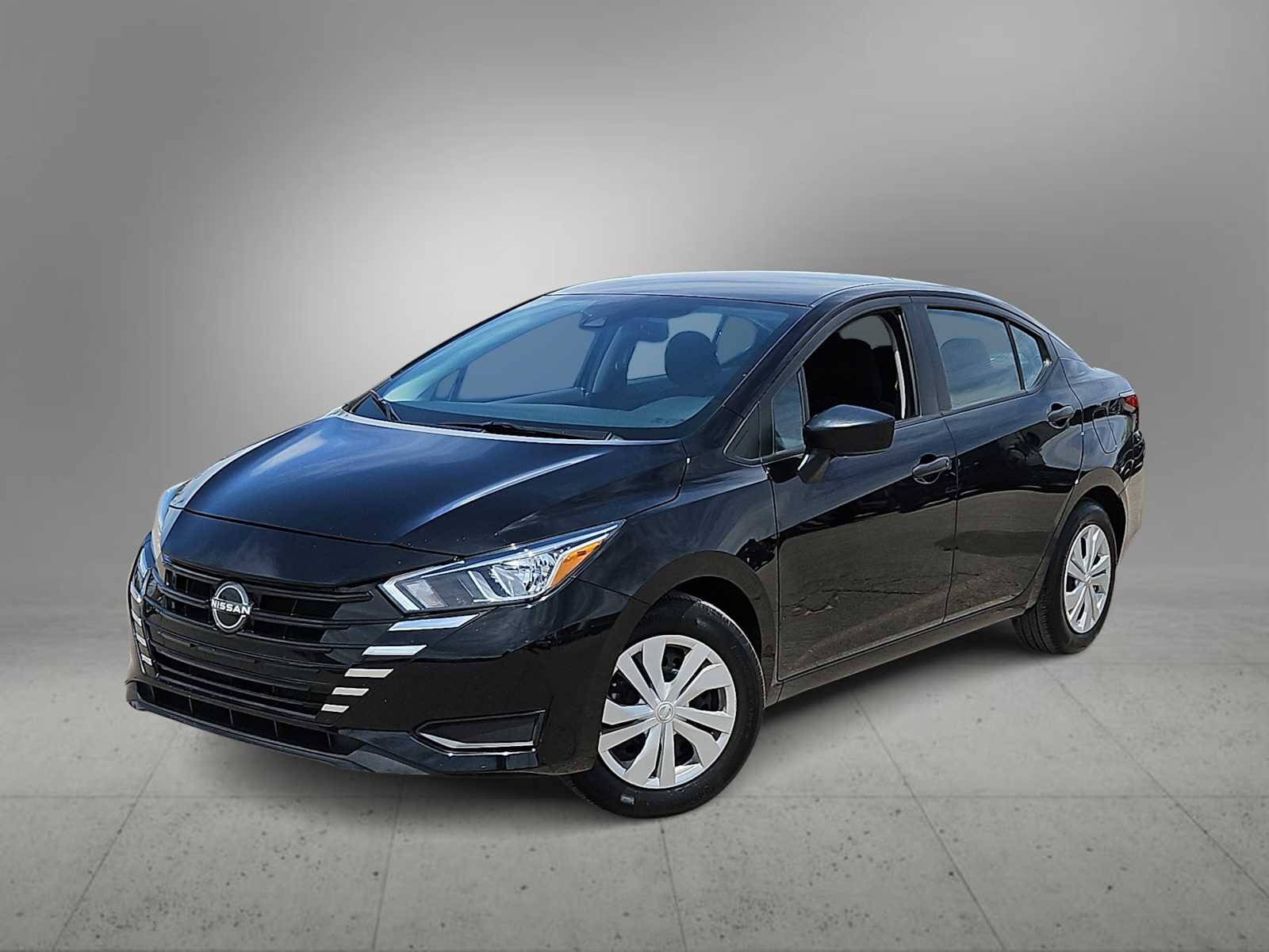 2023 Nissan Versa 1.6 S CVT's photo