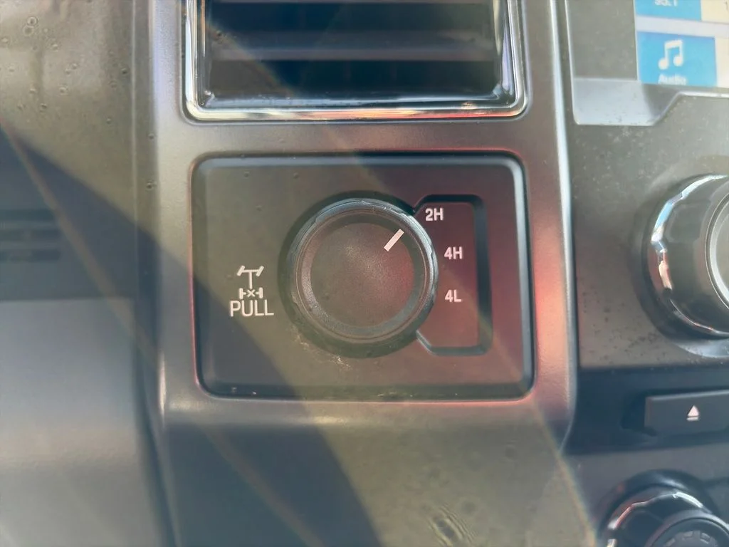 Used 2018 Blue Ford XLT image 46