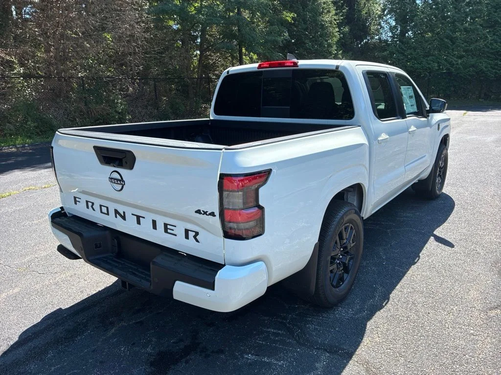 New 2026 Glacier White Nissan Crew Cab SV image 7