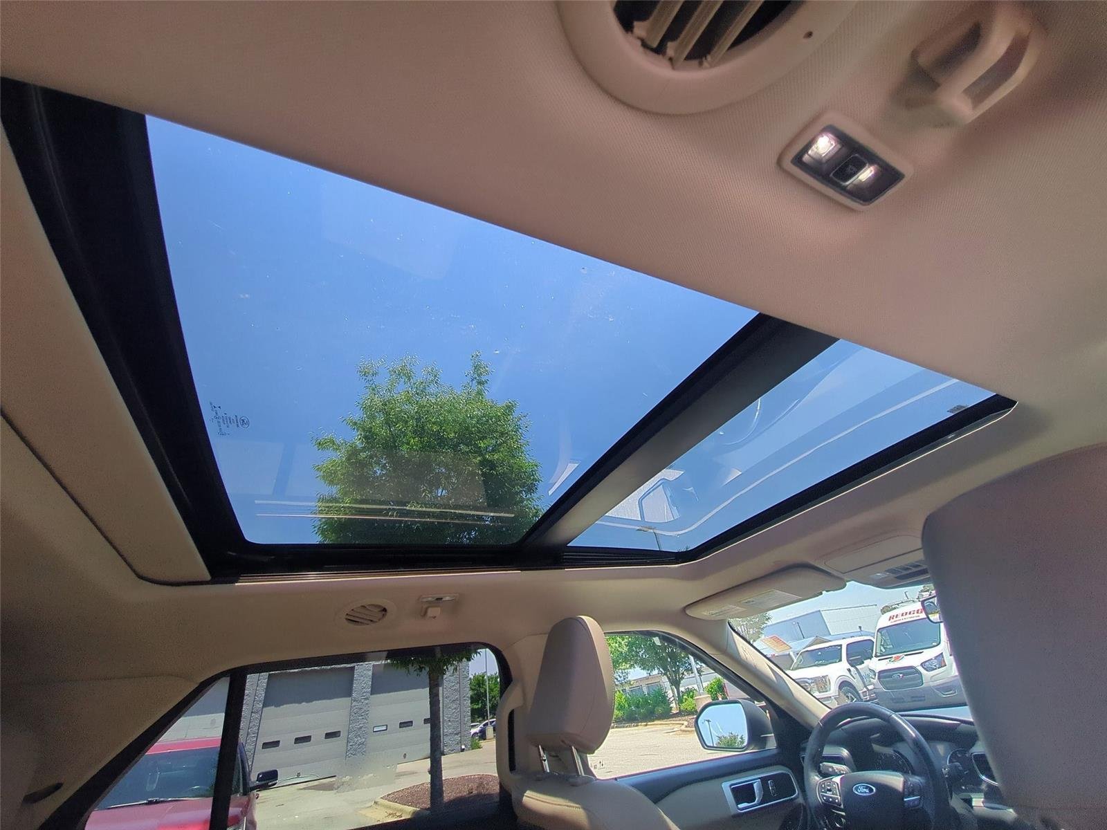 Used 2020 Silver Spruce Metallic Ford XLT image 39