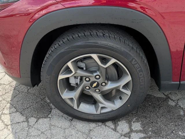 Used 2025 Red Chevrolet LT image 33