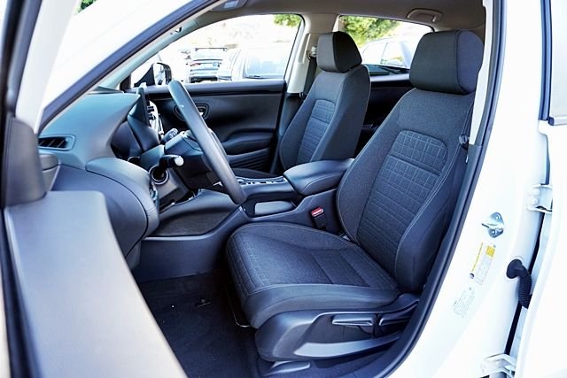 Used 2023  Honda LX image 14