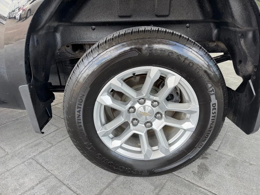Used 2023 Black Chevrolet LT image 4