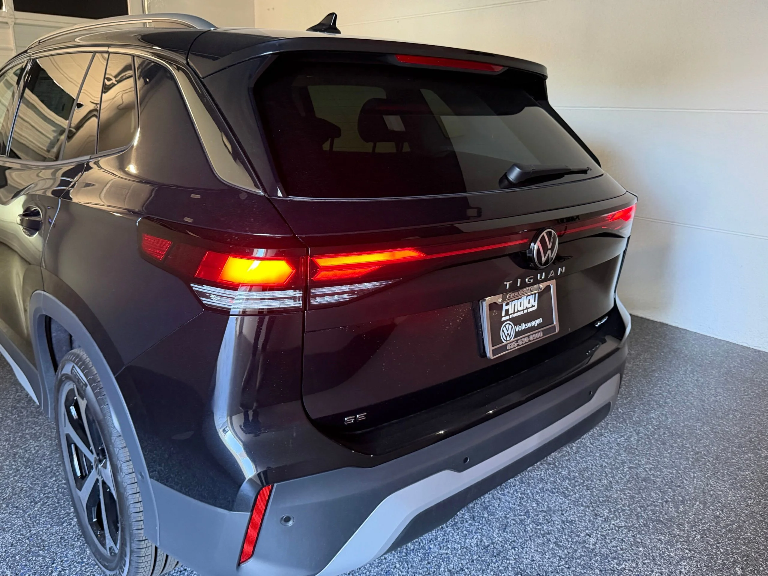 New 2026 Black Volkswagen 2.0T SE image 48