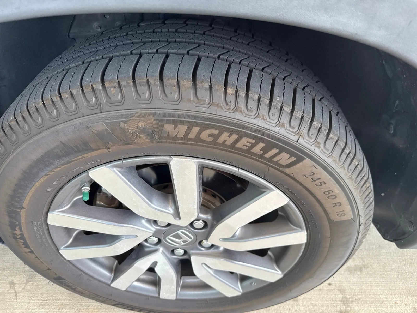 Used 2021  Honda EX-L image 3