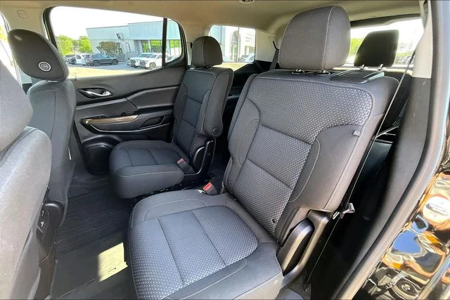 2023 GMC Acadia SLE - Photo 19