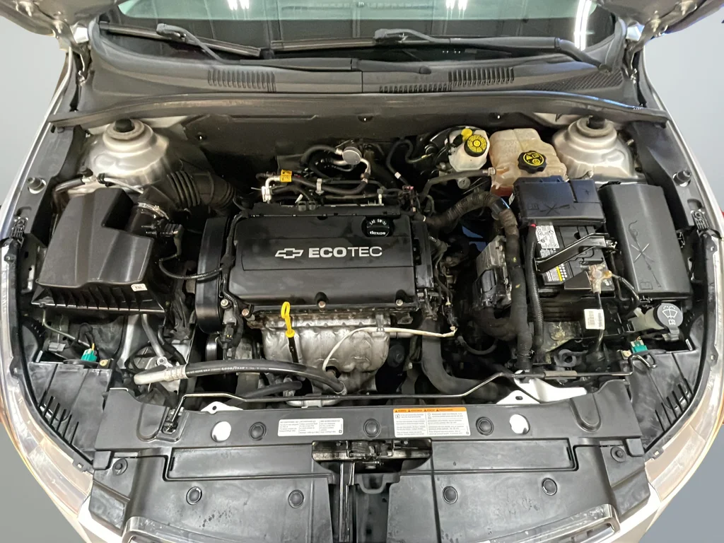 Used 2013 Silver Chevrolet LS image 41
