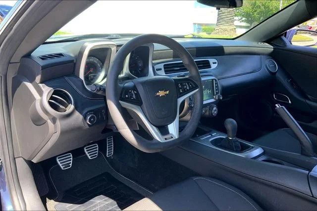 Used 2015 Velvet Chevrolet SS image 14