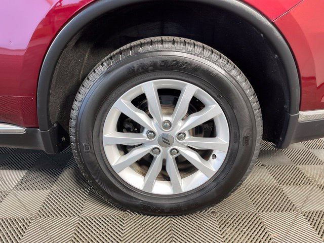 Used 2019 Red Dodge SXT Plus image 11