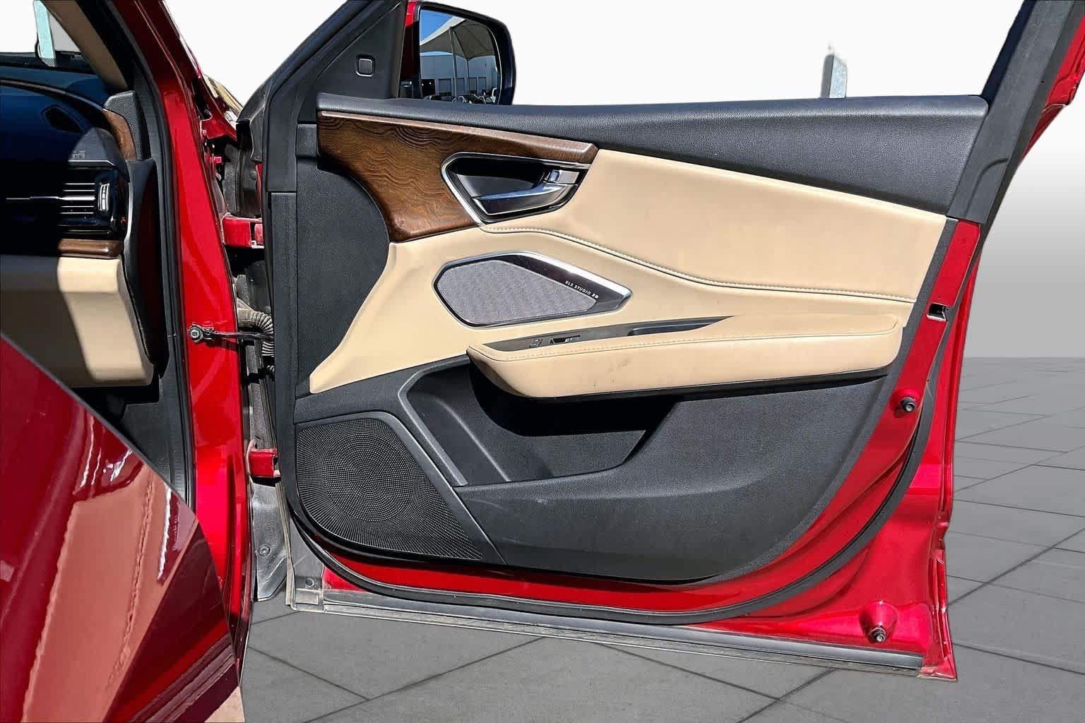 Used 2019 Performance Red Pearl Acura w/Advance Pkg image 25