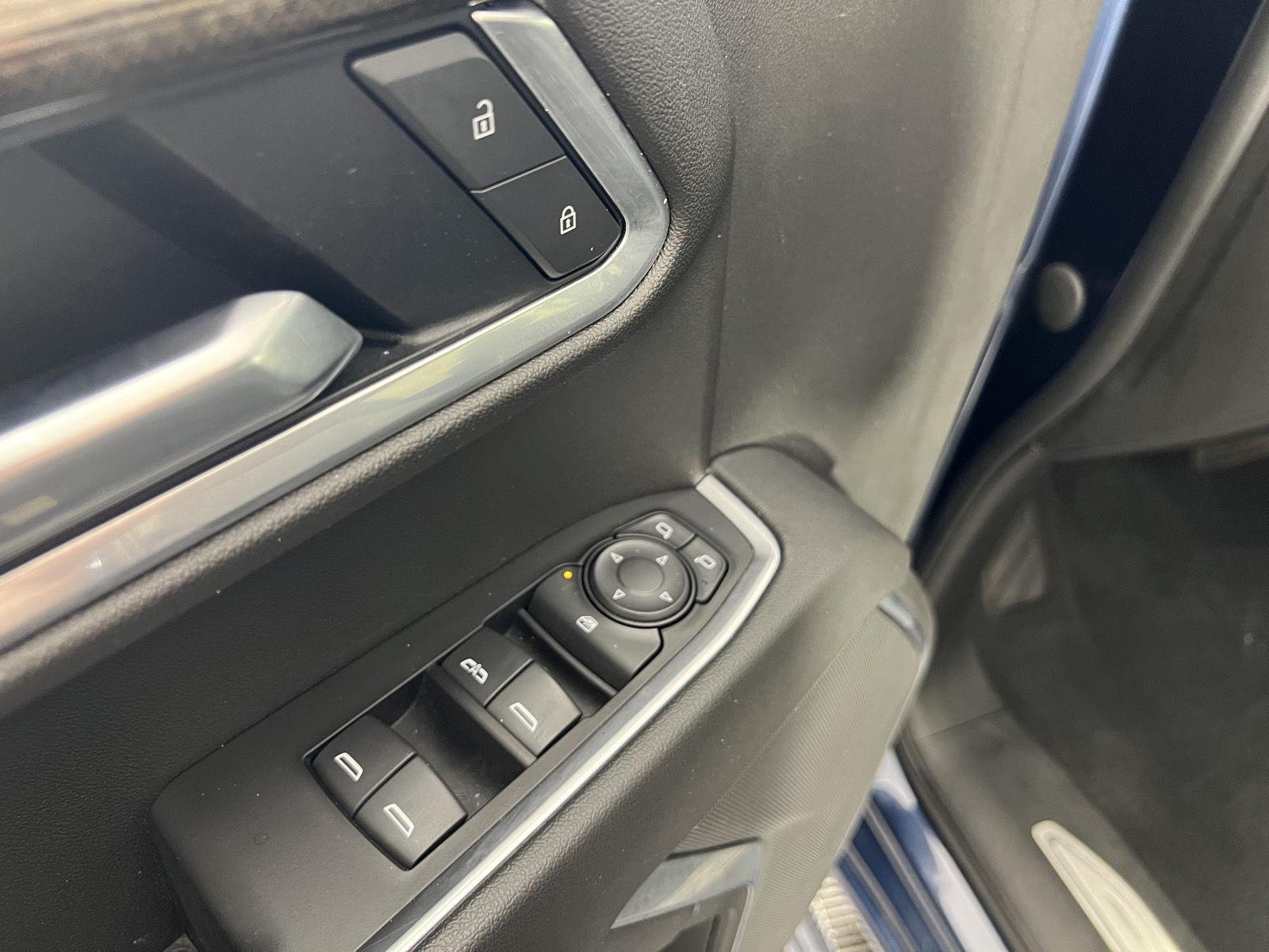 Used 2022 Northsky Blue Metallic Chevrolet LT image 21