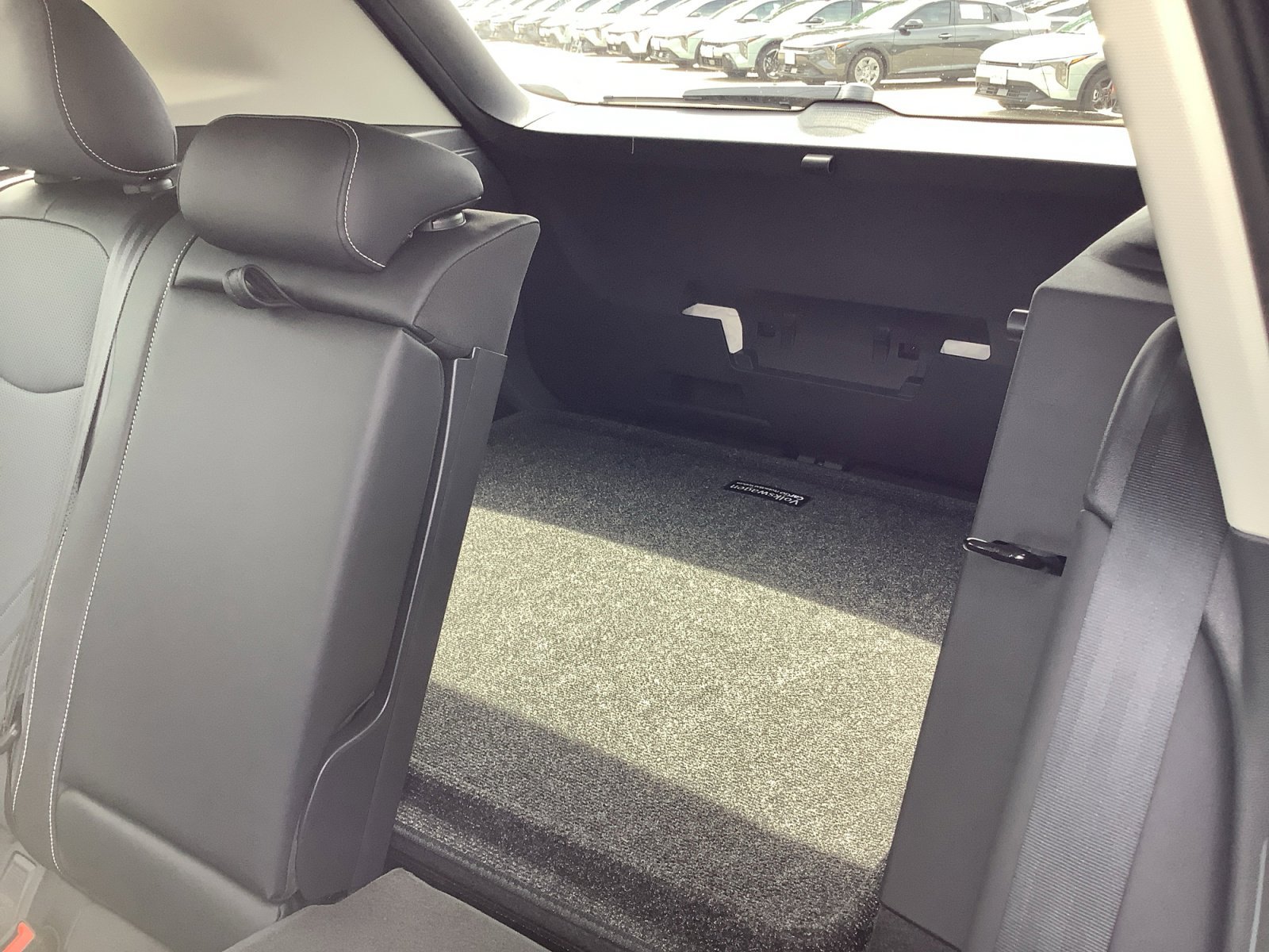 New 2026 Platinum Gray Metallic Volkswagen SE image 22