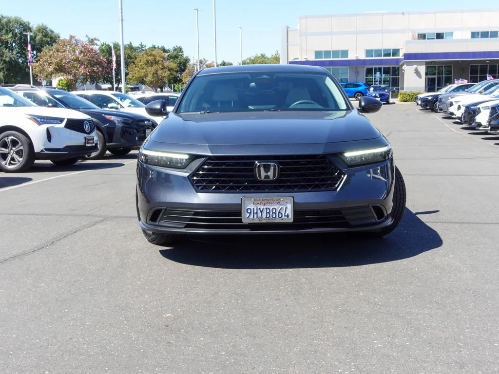 Used 2023 Meteorite Gray Metallic Honda EX image 3