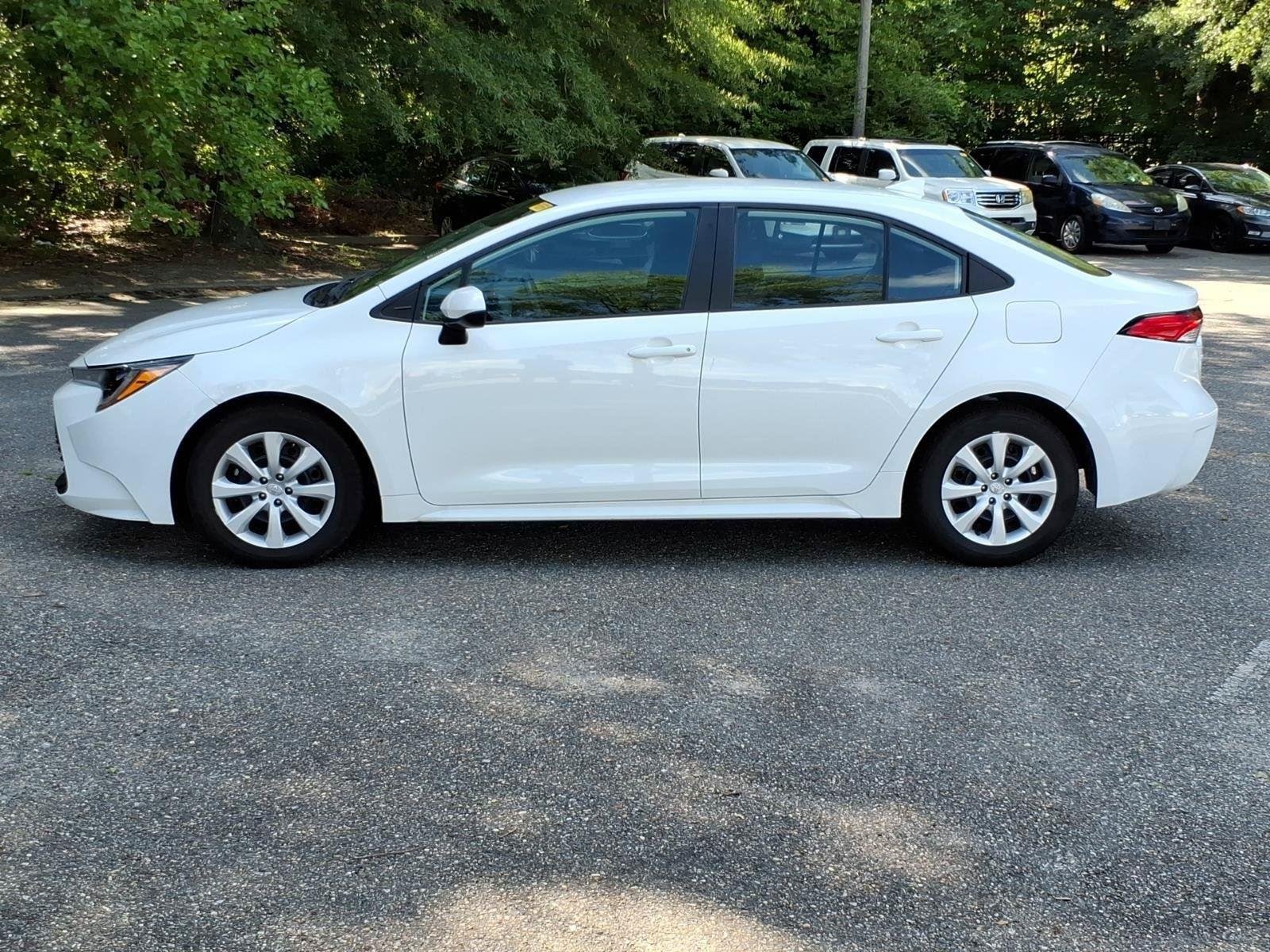 Used 2024  Toyota LE image 3