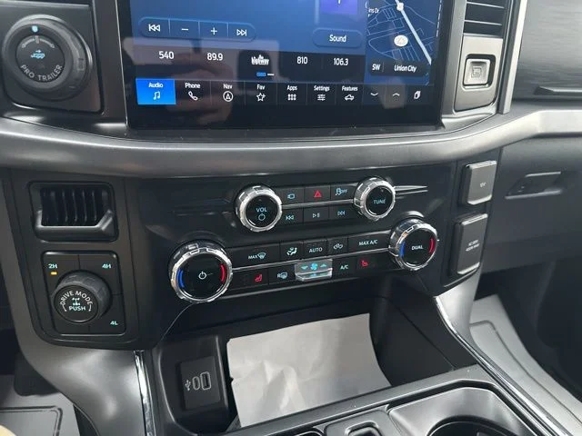 New 2026 Carbonized Gray Metallic Ford XLT image 37