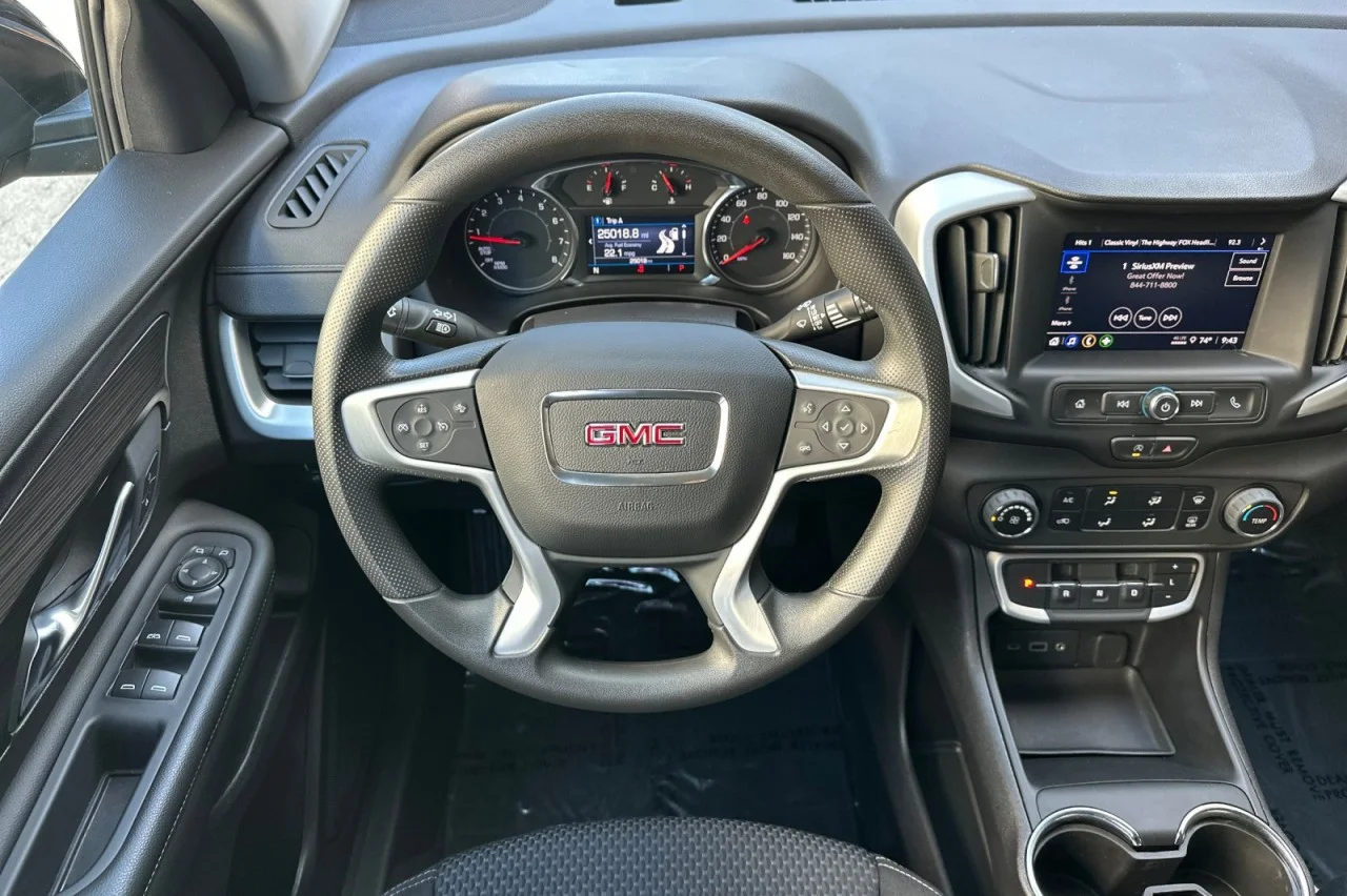 Used 2024 BLACK GMC SLE image 13