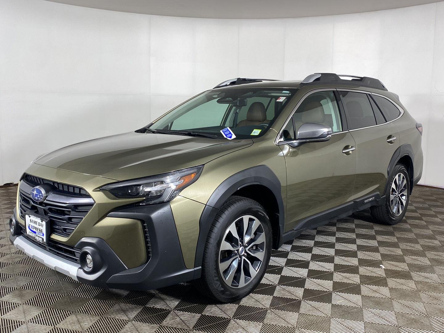 Used 2024 Autumn Green Metallic Subaru Touring image 10