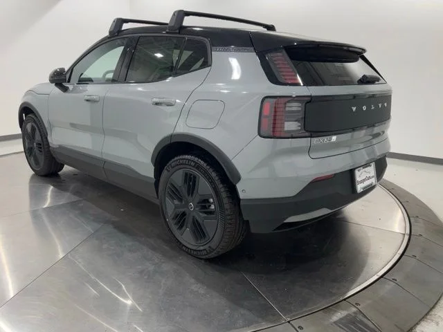 New 2026 Vapour Grey Volvo Ultra image 3