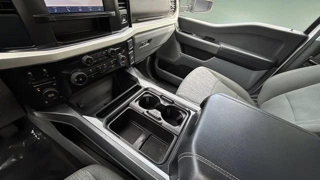 Used 2025  Ford XL image 14