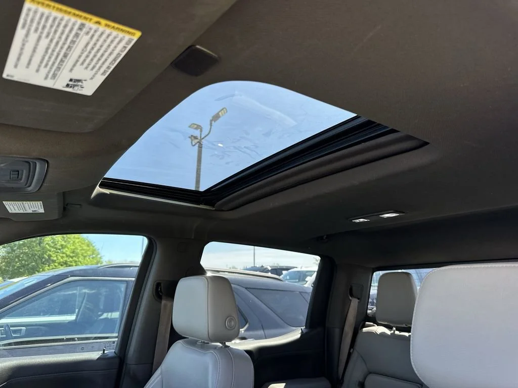 Used 2019 SUMMIT WHITE GMC SLT image 14