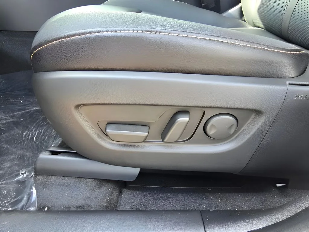 Used 2025 Rhodium White Premium Mazda Premium Sport image 17