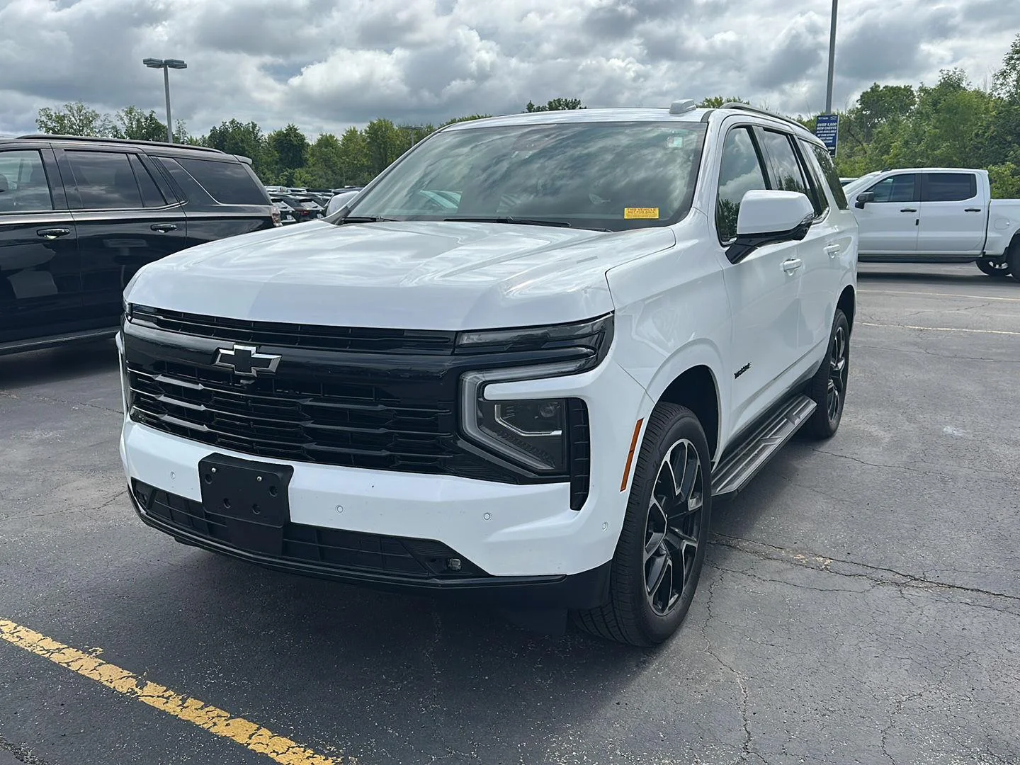 Used 2026 Summit White Chevrolet RST image 5