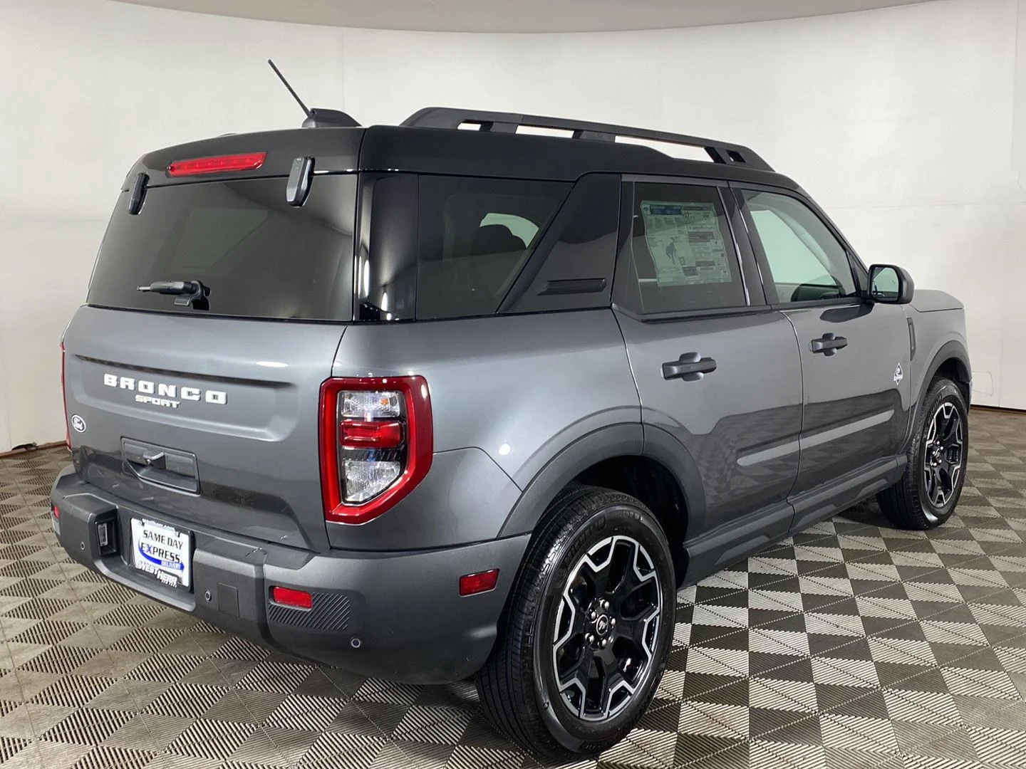 Used 2026 Carbonized Gray Metallic Ford Outer Banks image 23