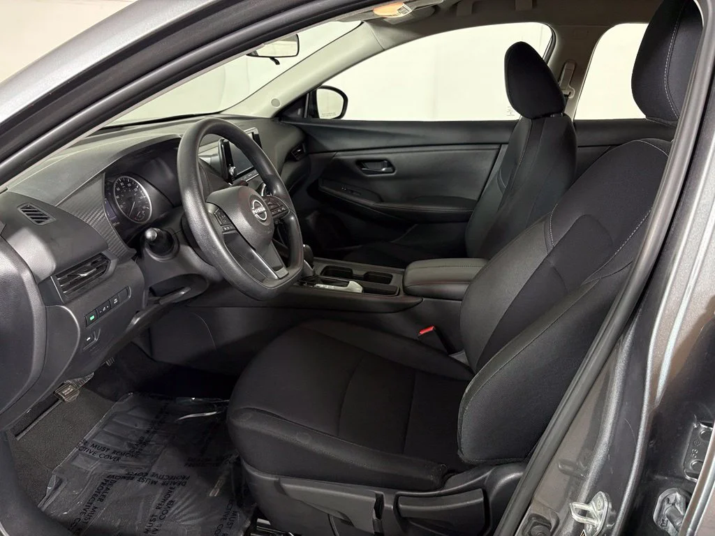 Used 2025 Gray Nissan S image 15
