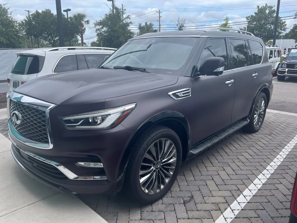 Used 2019 Black Obsidian INFINITI LUXE image 2